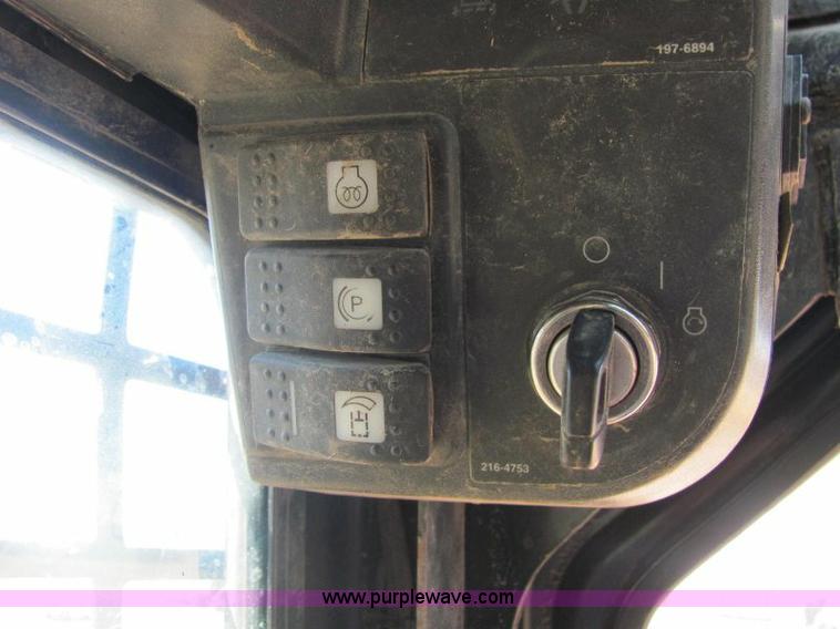 image for item F9756 Caterpillar 287B High Flow XPS skid steer