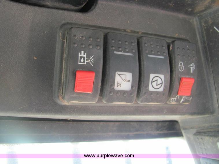 image for item F9756 Caterpillar 287B High Flow XPS skid steer