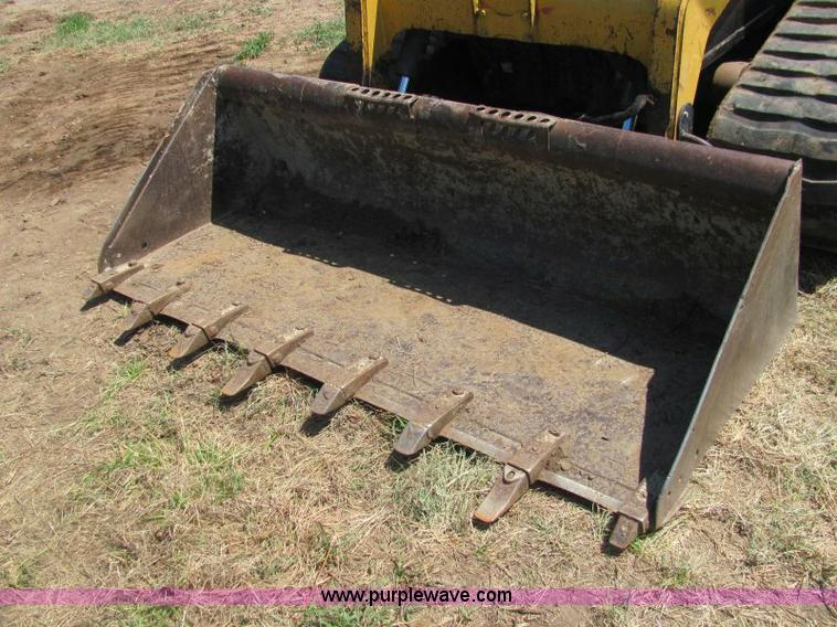 image for item F9756 Caterpillar 287B High Flow XPS skid steer