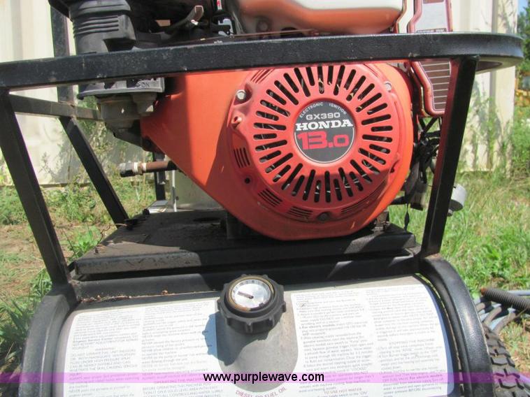 image for item F9760 Simpson hot water pressure washer