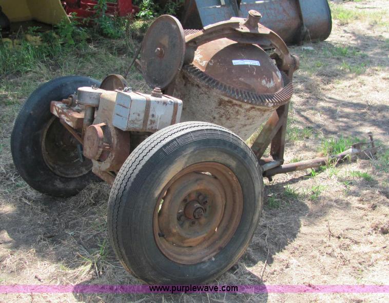 image for item F9762 Cement mixer