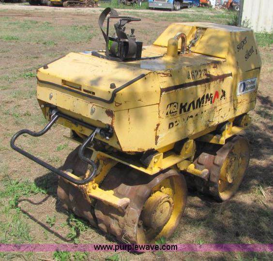 image for item F9763 Multiquip Rammax R33/24 HHMR vibratory compactor