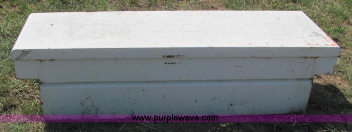 image for item F9764 Truck bed fuel tank