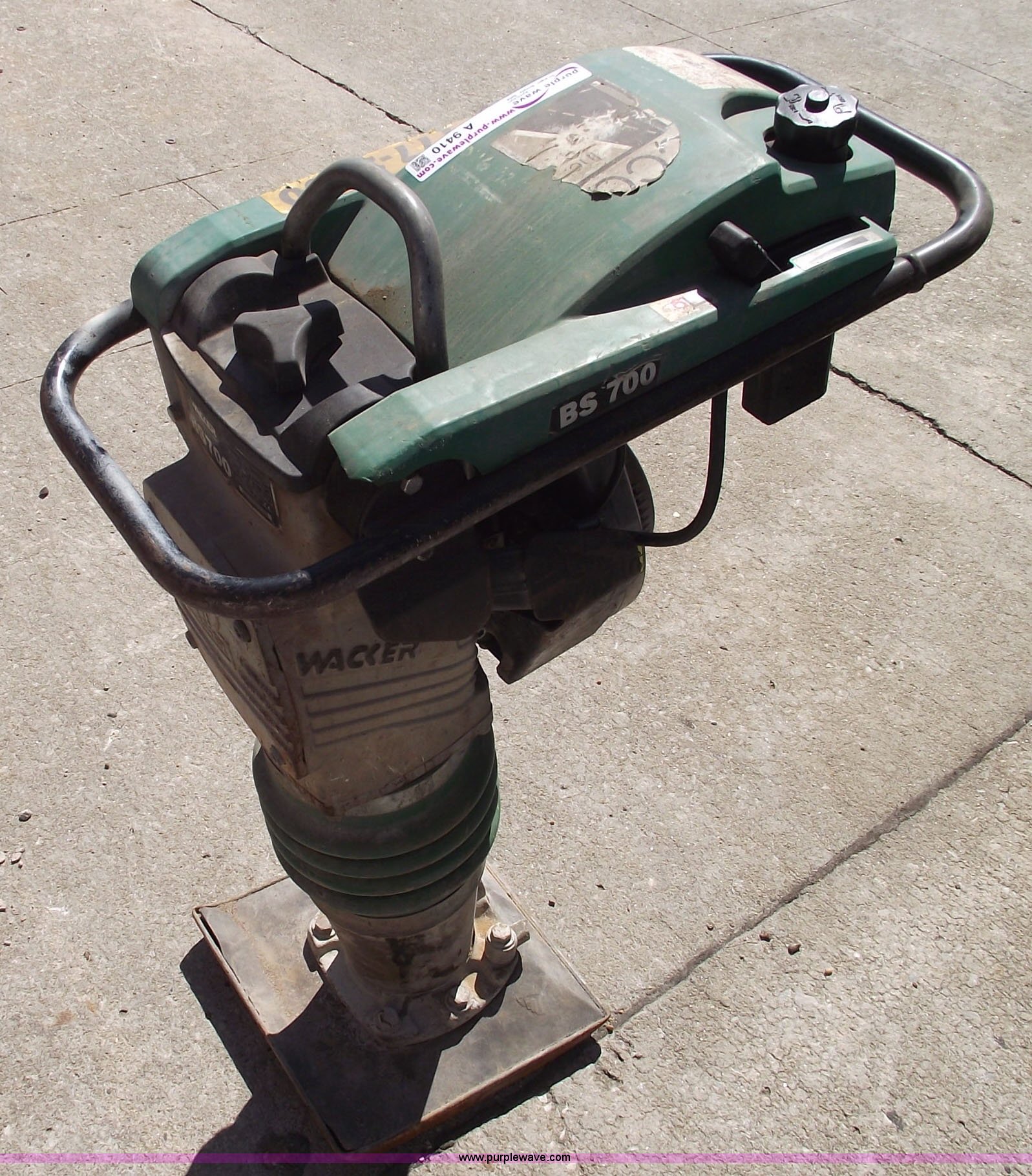 Wacker BS700 jumping jack in Columbia, MO | Item A9410 sold | Purple Wave