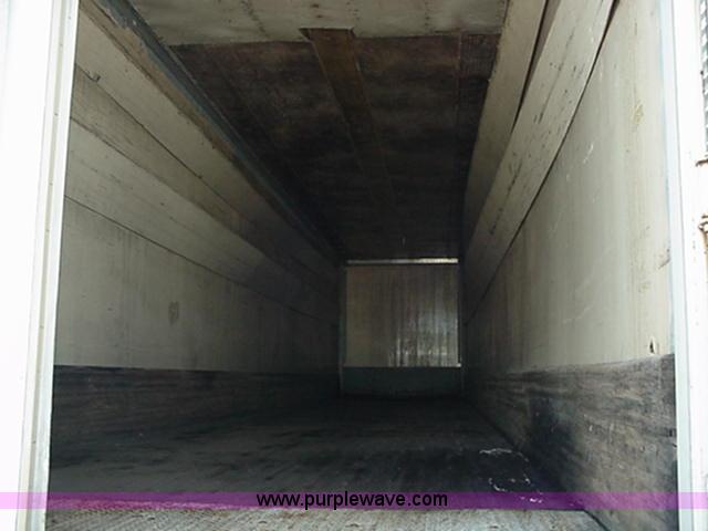 image for item A1243 1992 Wabash 48' semi trailer