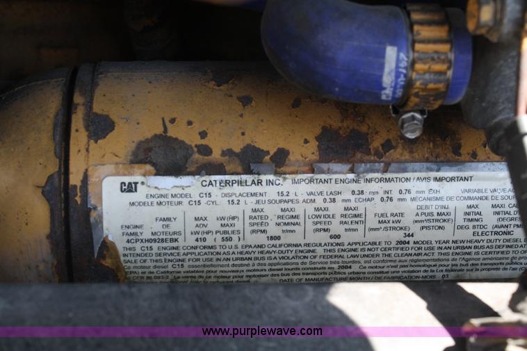 image for item A2256 2005 Peterbilt 379 semi truck