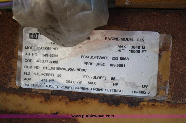 image for item A2256 2005 Peterbilt 379 semi truck