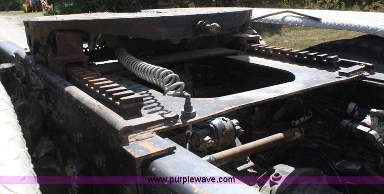 image for item A2310 1995 Kenworth T600 semi truck