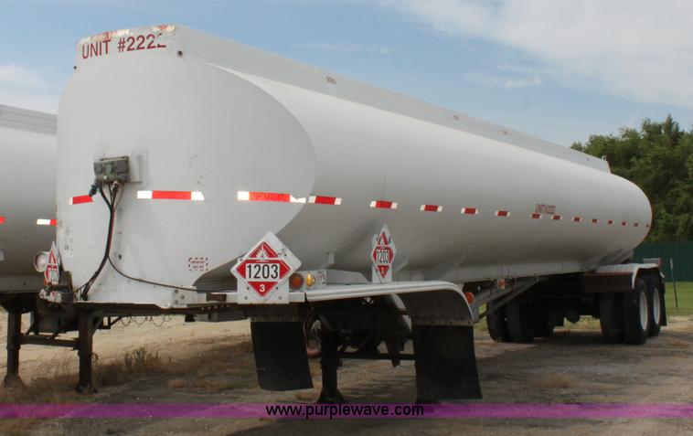 image for item A2717 1986 VIM tanker trailer