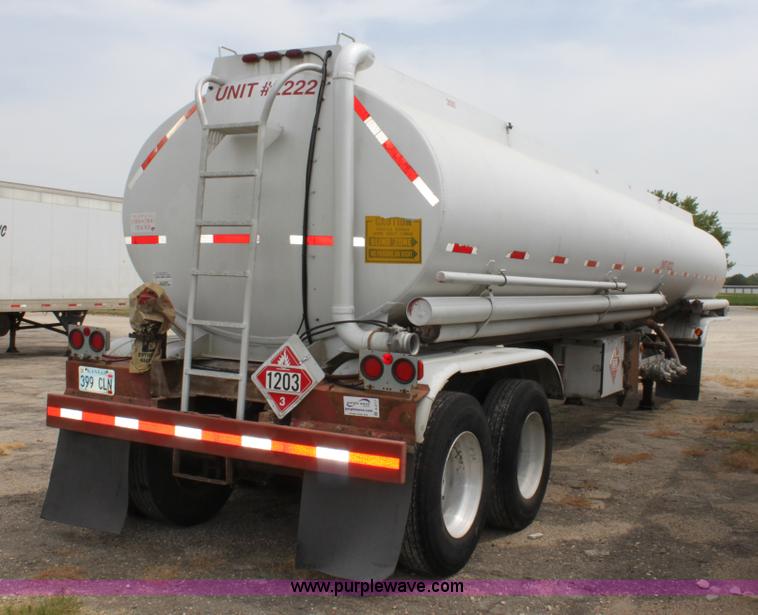 image for item A2717 1986 VIM tanker trailer