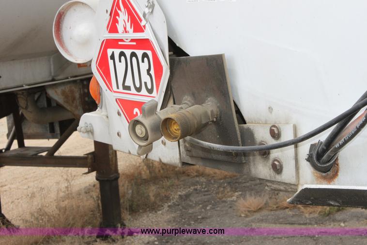 image for item A2717 1986 VIM tanker trailer