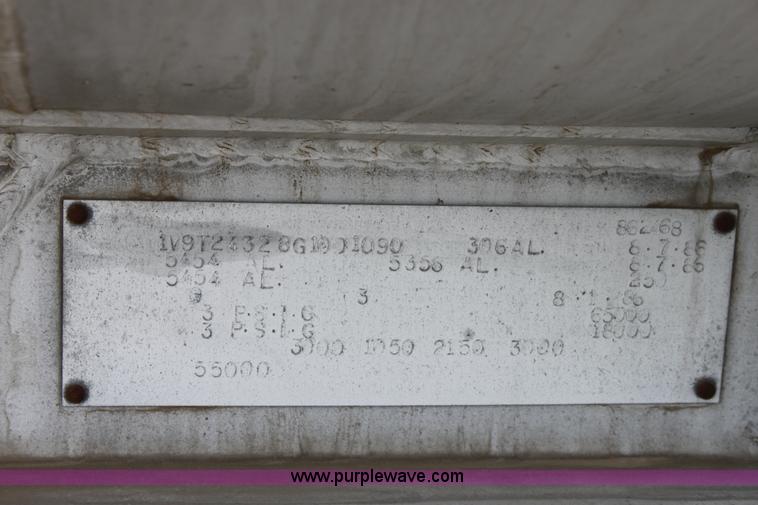 image for item A2717 1986 VIM tanker trailer