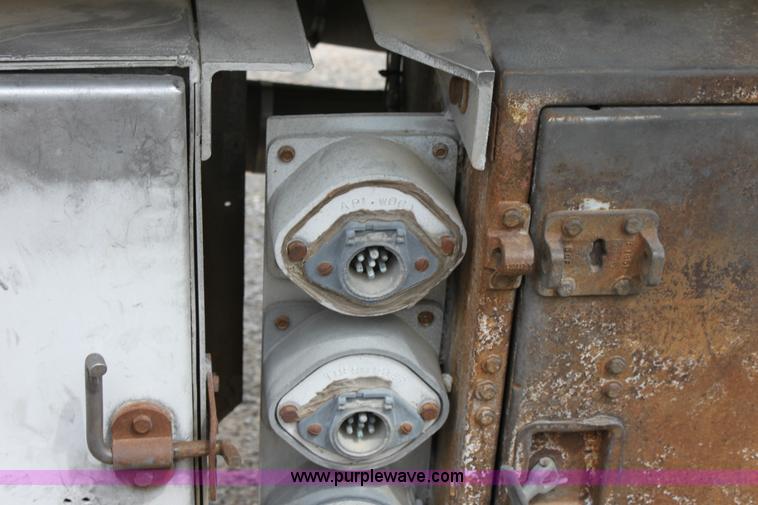 image for item A2717 1986 VIM tanker trailer