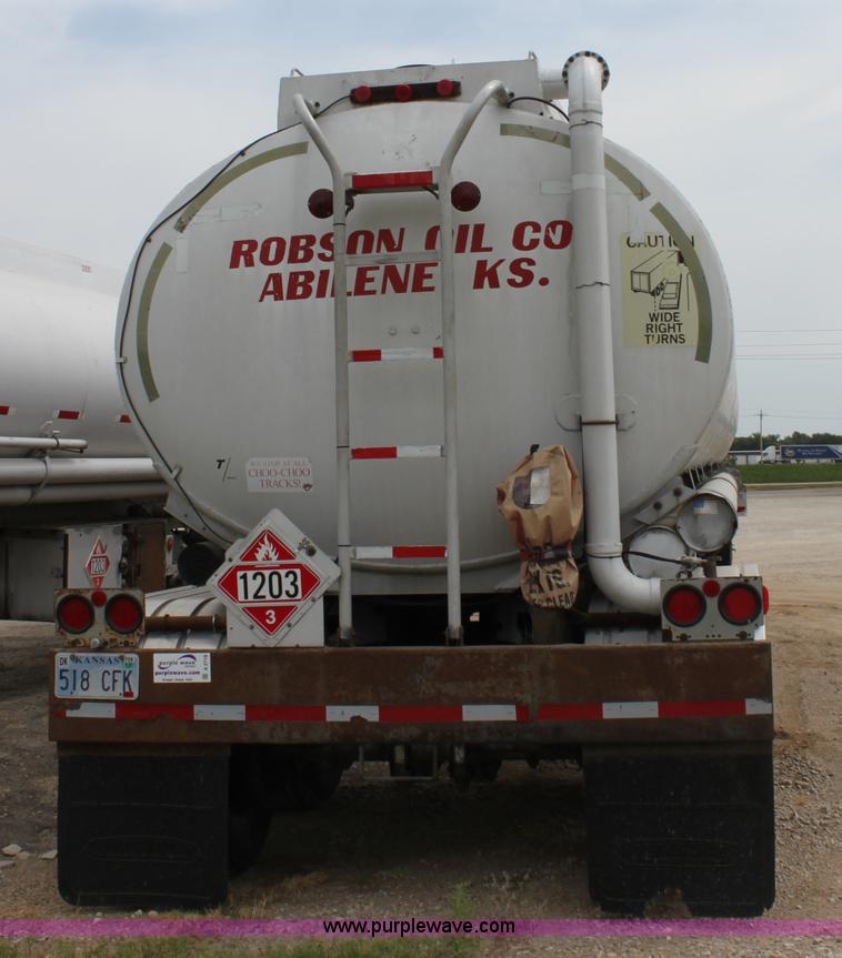 image for item A2718 1979 Pullman Trailmobile tanker trailer