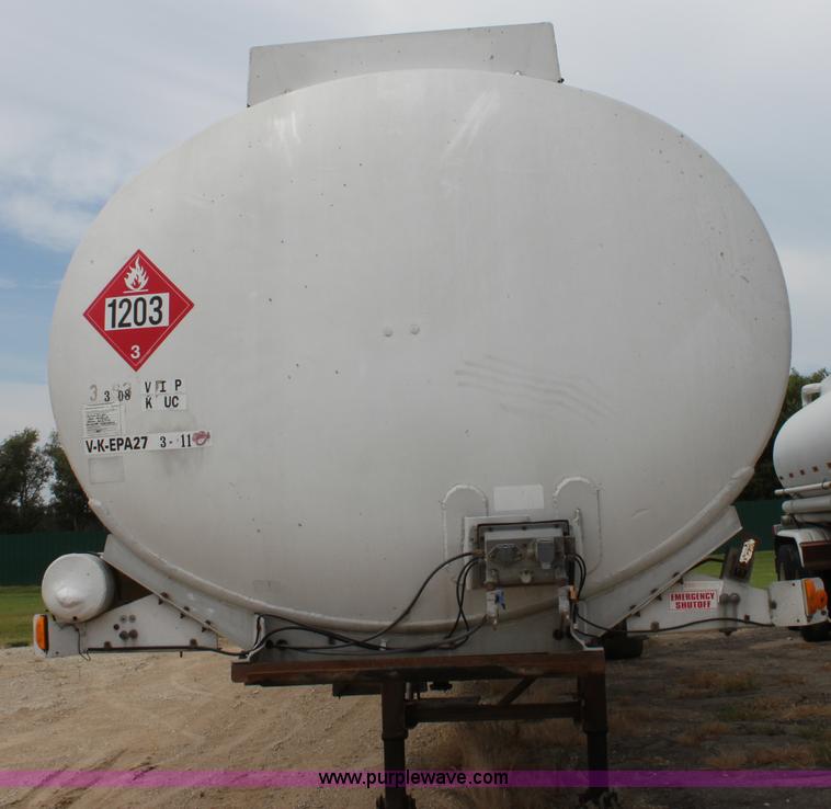 image for item A2718 1979 Pullman Trailmobile tanker trailer