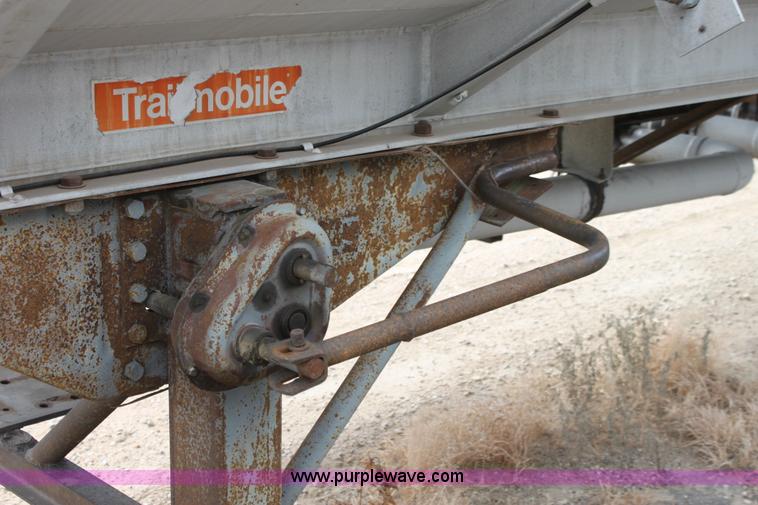 image for item A2718 1979 Pullman Trailmobile tanker trailer
