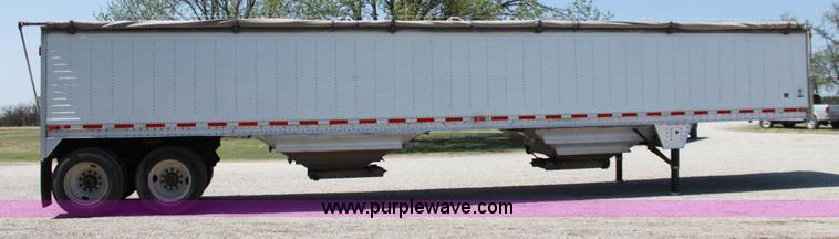 image for item A2726 2004 Wilson DWH-500 43' tandem axle grain trailer