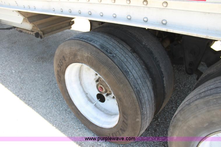 image for item A2726 2004 Wilson DWH-500 43' tandem axle grain trailer