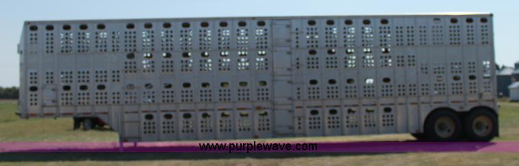 image for item A2727 1989 Merritt 48' tandem axle livestock trailer