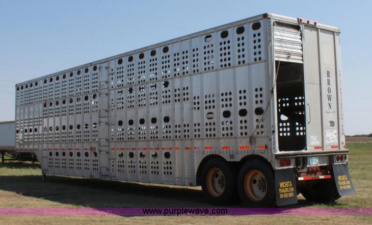 image for item A2727 1989 Merritt 48' tandem axle livestock trailer