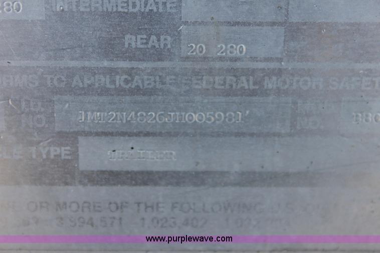 image for item A2727 1989 Merritt 48' tandem axle livestock trailer