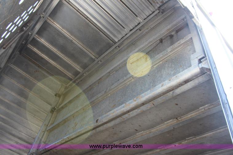 image for item A2727 1989 Merritt 48' tandem axle livestock trailer