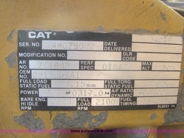 image for item A3535 1990 Peterbilt 379 semi truck