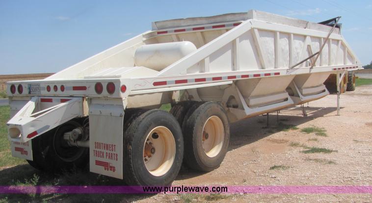 image for item A3568 1990 Ranco belly dump trailer