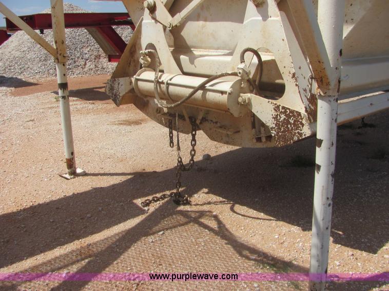 image for item A3568 1990 Ranco belly dump trailer