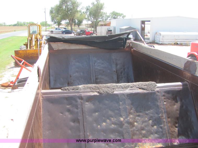 image for item A3568 1990 Ranco belly dump trailer