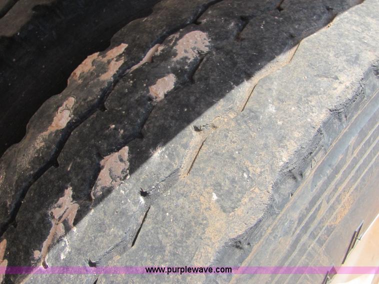 image for item A3568 1990 Ranco belly dump trailer