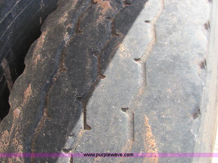 image for item A3568 1990 Ranco belly dump trailer