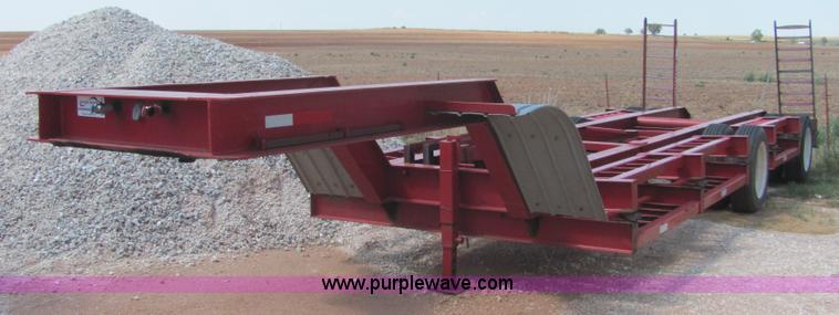 image for item A3570 2005 shop built expandable combine trailer