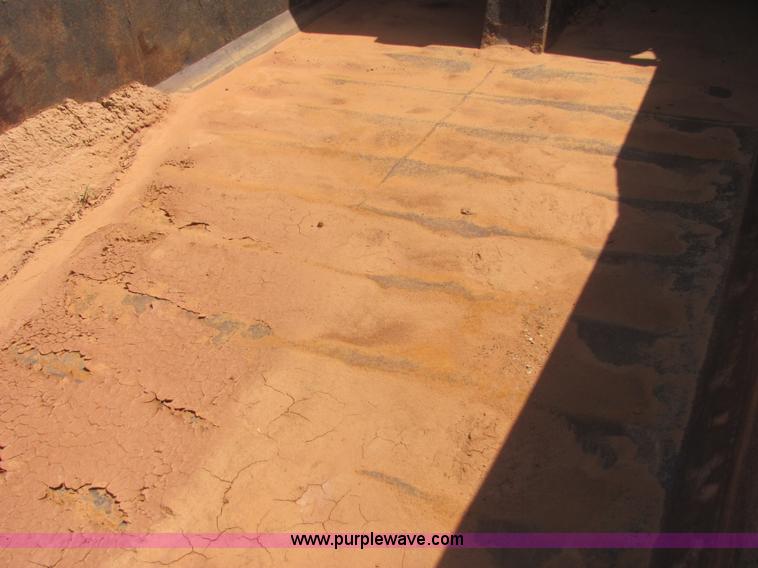 image for item A3571 1988 Freightliner FC60 dump truck