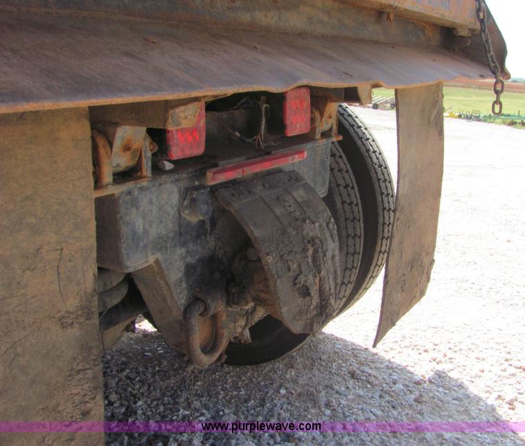 image for item A3571 1988 Freightliner FC60 dump truck