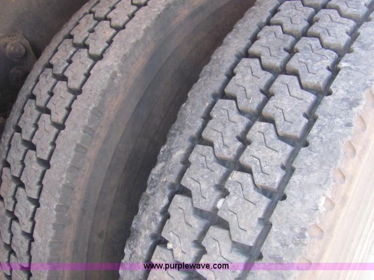 image for item A3571 1988 Freightliner FC60 dump truck