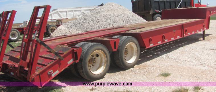 image for item A3572 1975 Load King 35 ton flatbed trailer