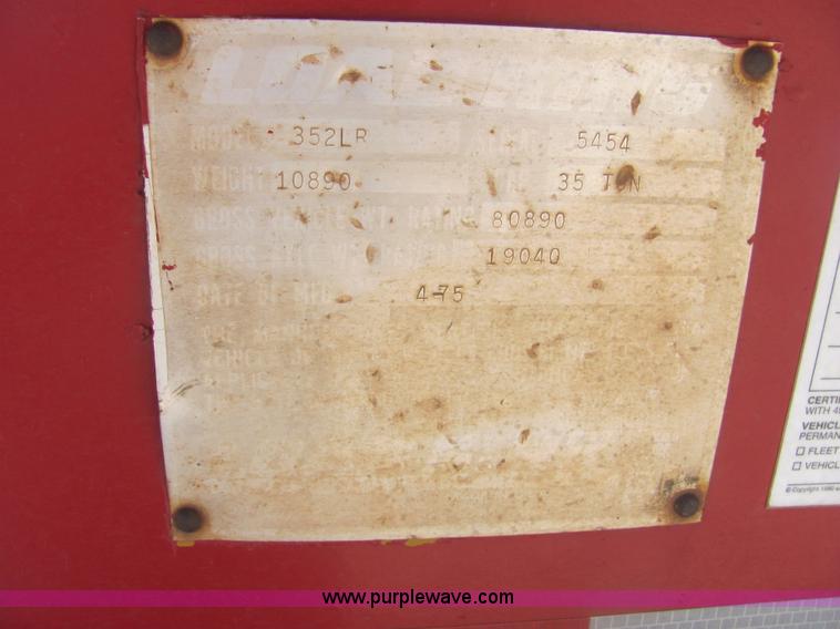 image for item A3572 1975 Load King 35 ton flatbed trailer