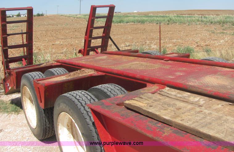 image for item A3572 1975 Load King 35 ton flatbed trailer