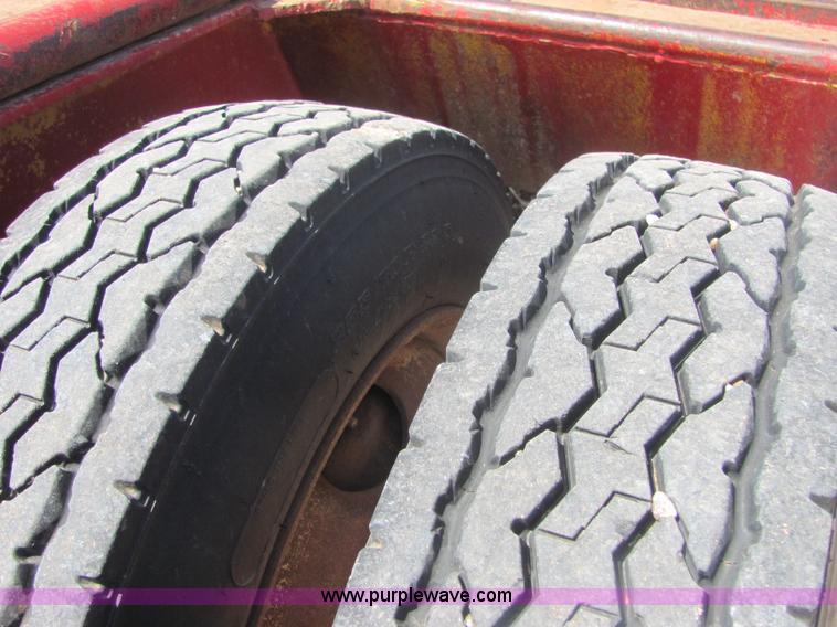 image for item A3572 1975 Load King 35 ton flatbed trailer