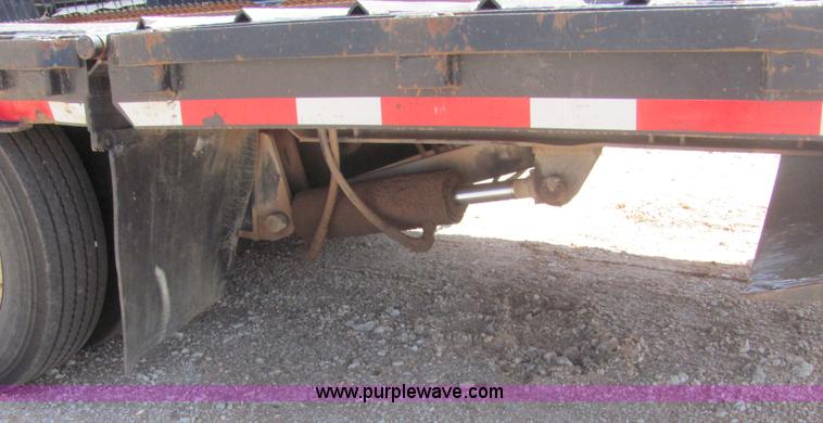 image for item A3574 1999 Ledwell hydraulic tail equipment trailer