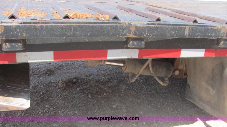 image for item A3574 1999 Ledwell hydraulic tail equipment trailer