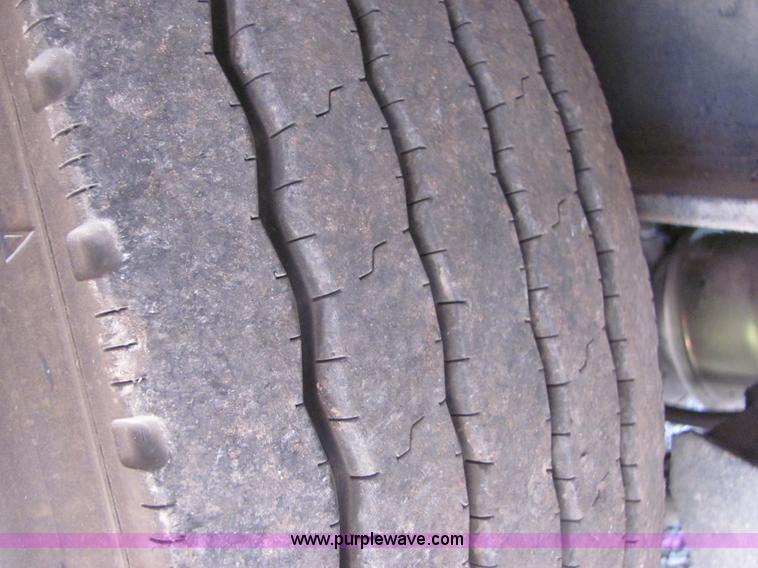 image for item A3574 1999 Ledwell hydraulic tail equipment trailer