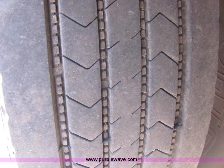 image for item A3574 1999 Ledwell hydraulic tail equipment trailer