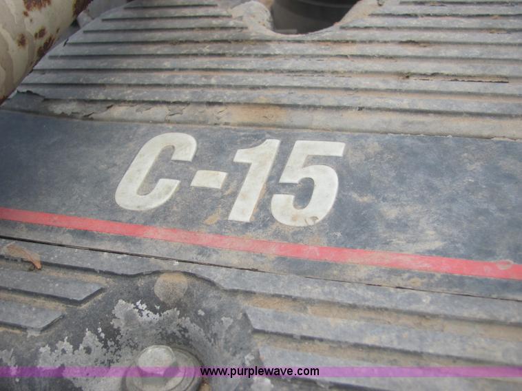 image for item A3577 2001 Peterbilt 379 semi truck