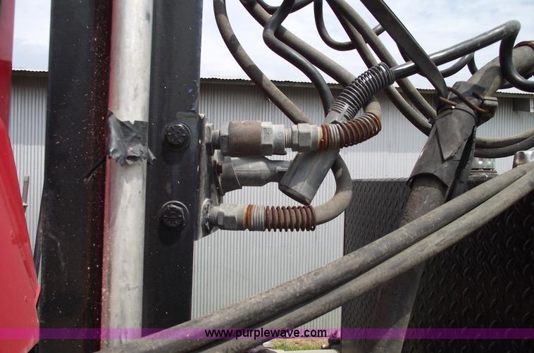 image for item A4013 1993 Freightliner FLA semi truck