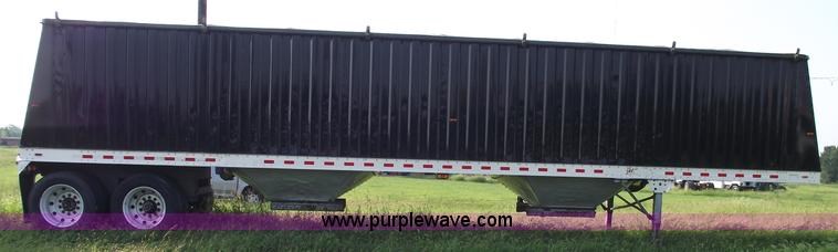 image for item A4027 2005 Jet 42' aluminum grain trailer