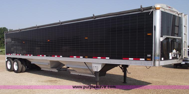 image for item A4028 2007 Timpte Super Hopper 42' aluminum grain trailer