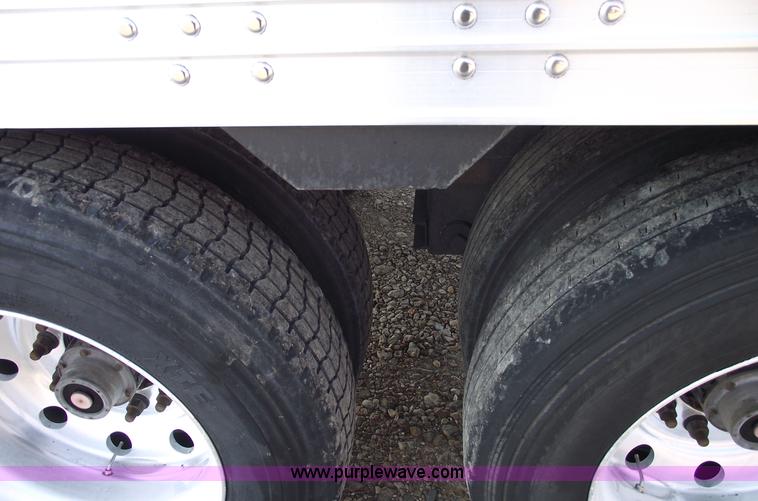 image for item A4028 2007 Timpte Super Hopper 42' aluminum grain trailer