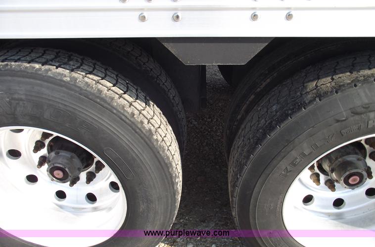image for item A4028 2007 Timpte Super Hopper 42' aluminum grain trailer